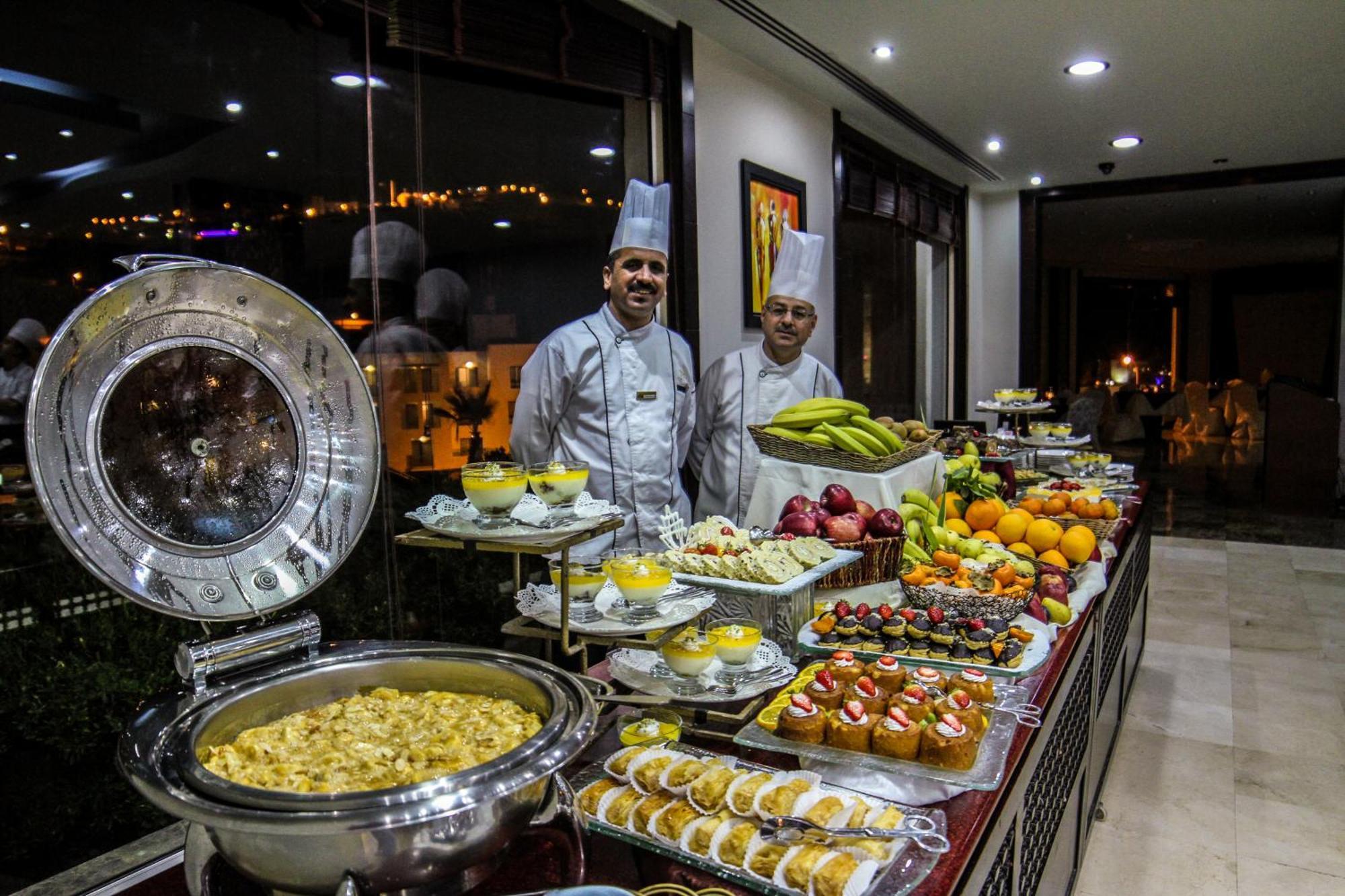 Petra Moon Hotel Wadi Musa Bagian luar foto